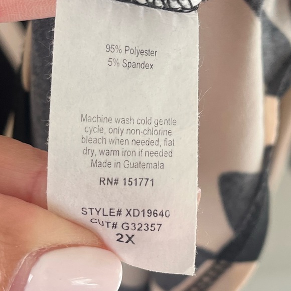 Gilli Long Sleeve Patterned Dress - Picture 3 of 4